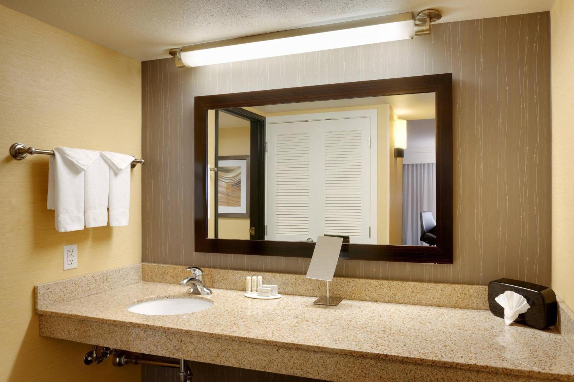 Courtyard By Marriott Salt Lake City Sandy Exteriör bild